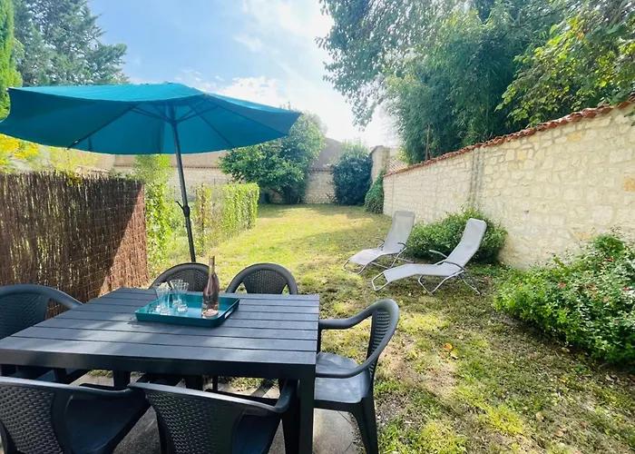 L'appart' Apartamento Saint-Jean-dʼAngély