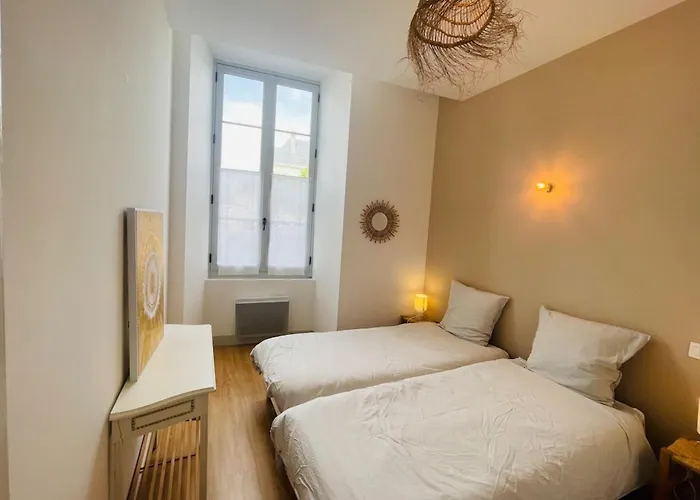 L'appart' Apartamento Saint-Jean-dʼAngély